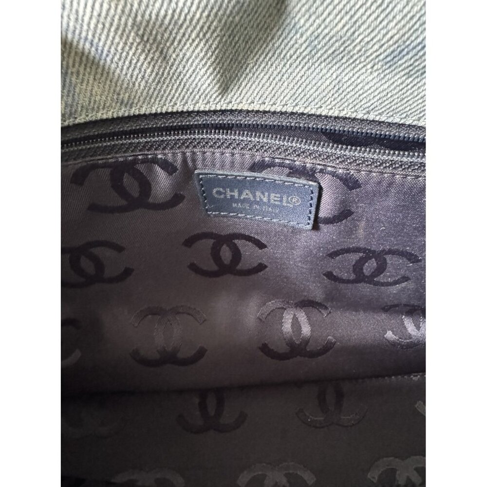 Chanel Denim Clutch - Picture 4 of 9